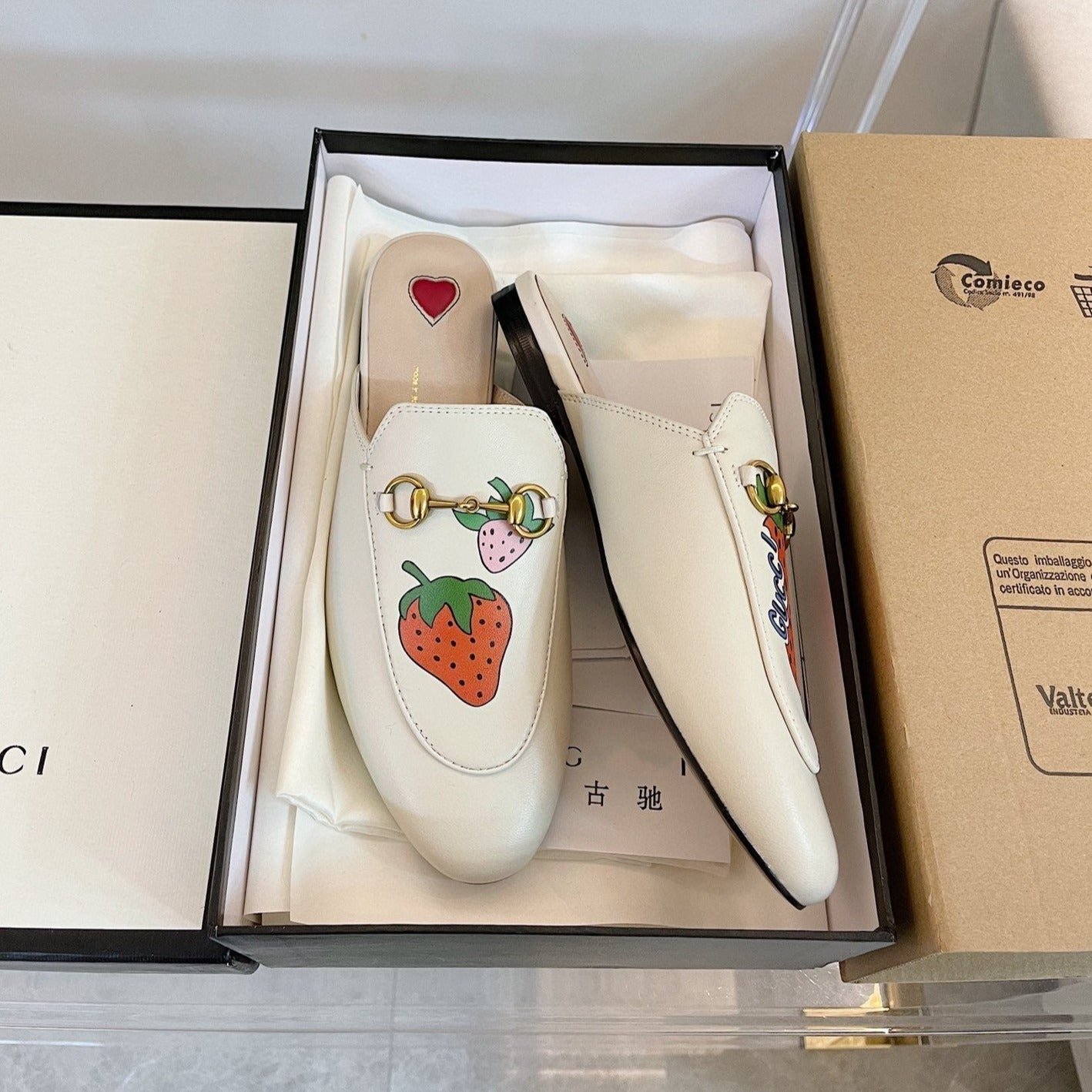 Luxury Gucci GG SLIPPER PRINCETOWN STRAWBERRY