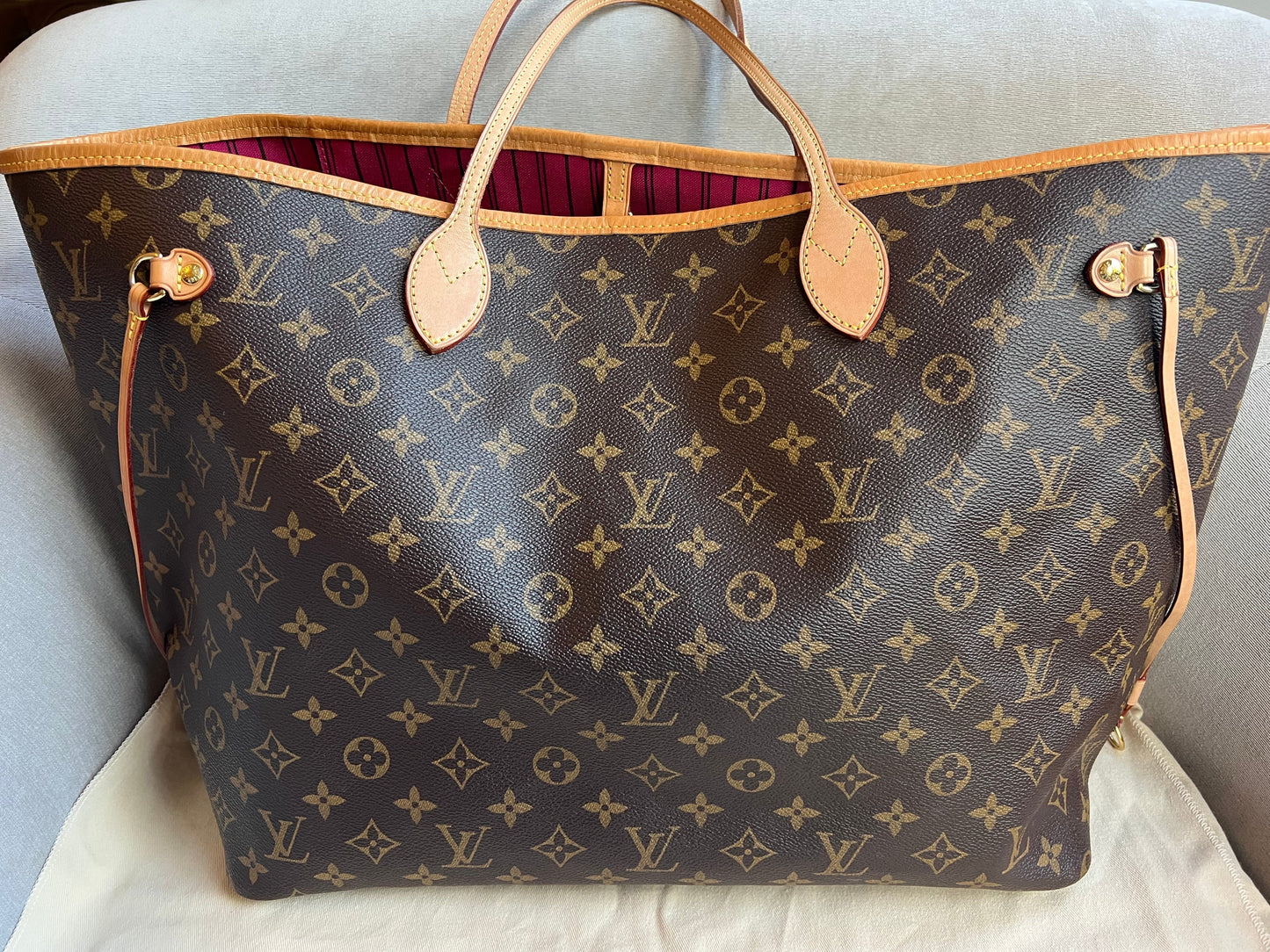 Louis Vuitton Neverfull GM Monogram Beige Interior (1,460)