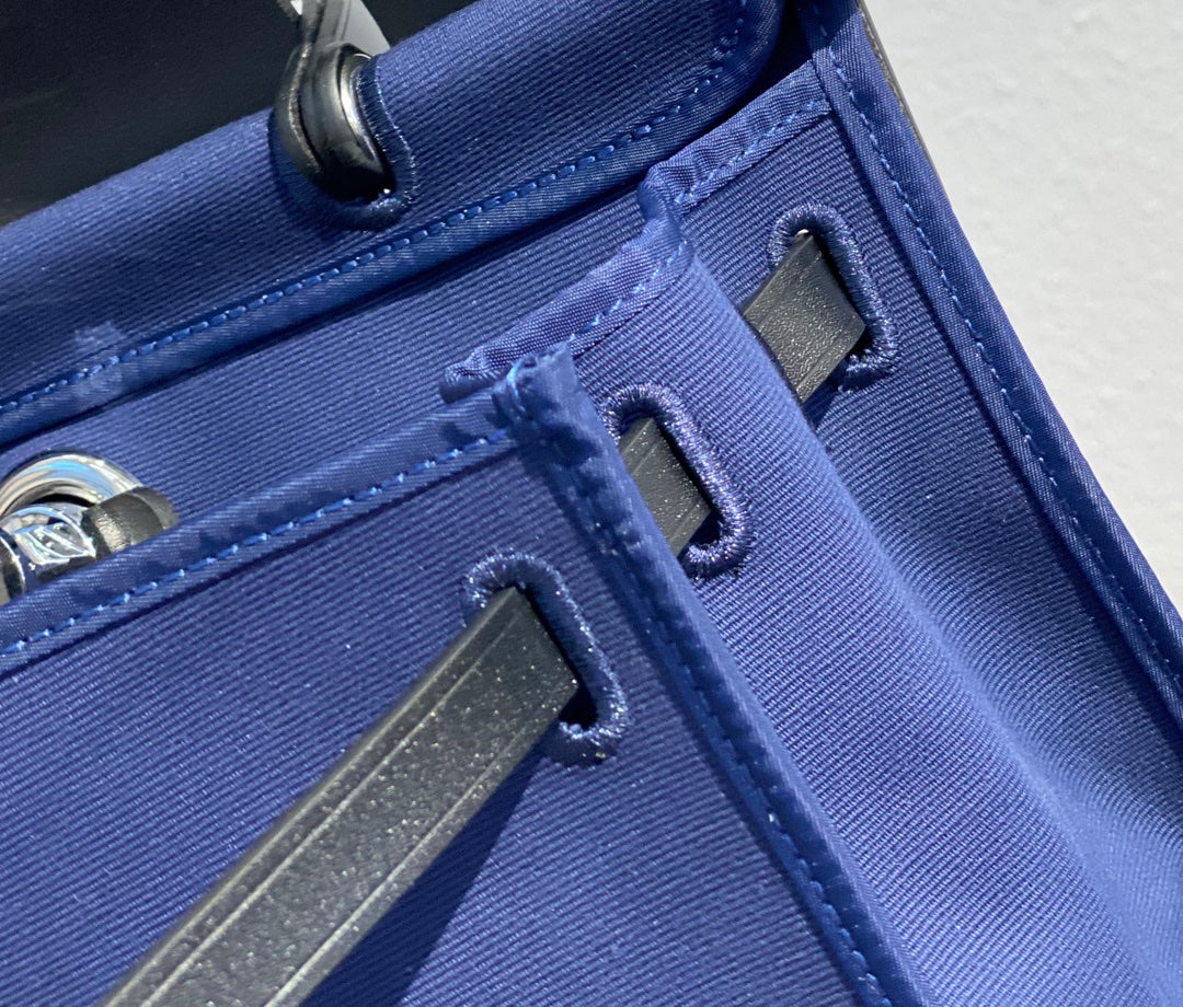 Luxury Hermes Herbag 31