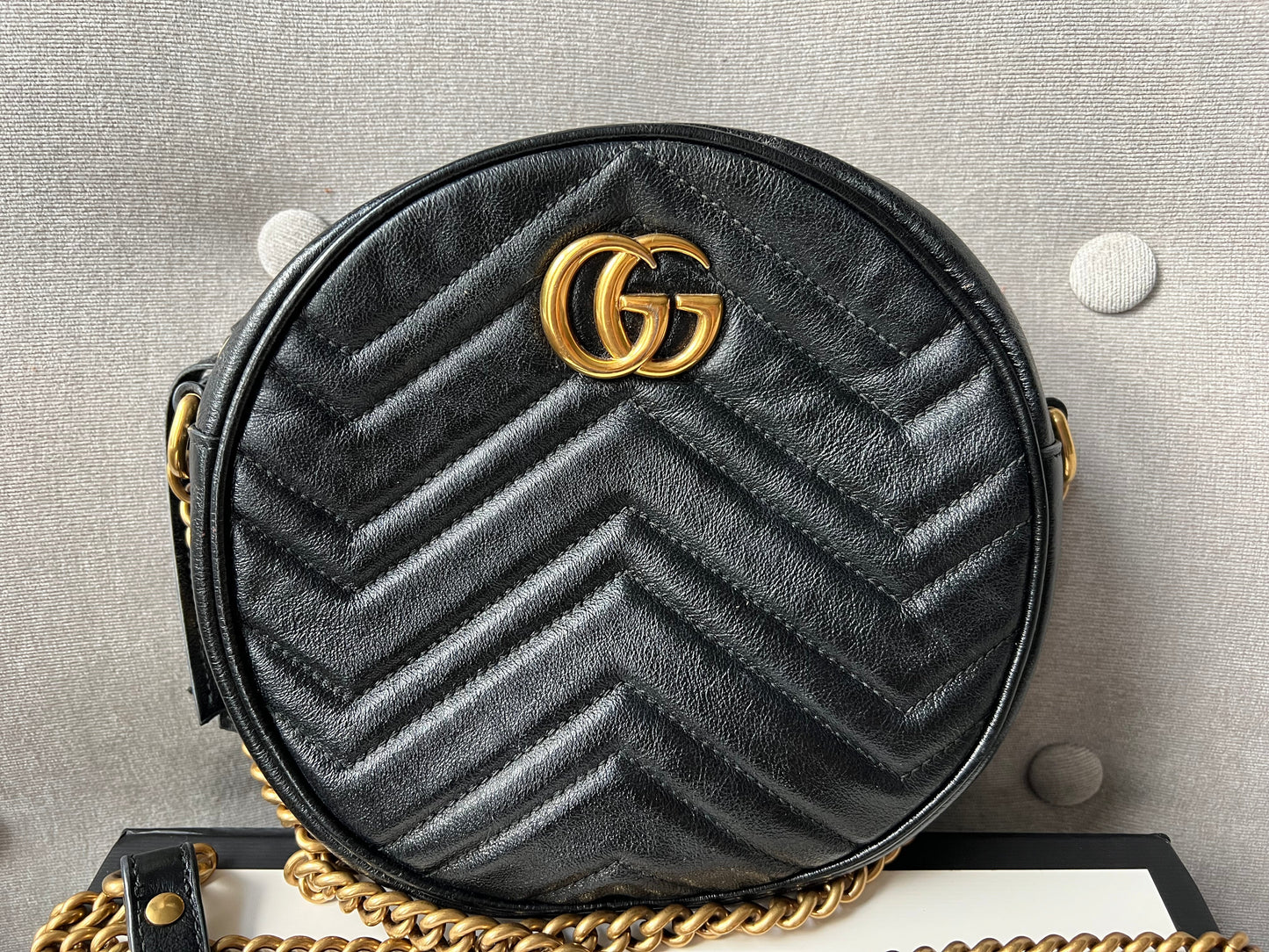 Luxury Gucci GG Round Black Marmont Small Shoulder Bag