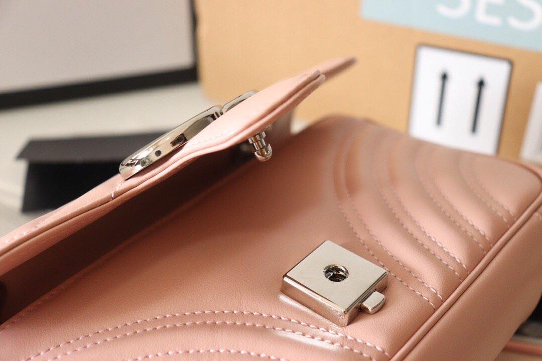 Luxury Gucci GG Marmont Shoulder Bag