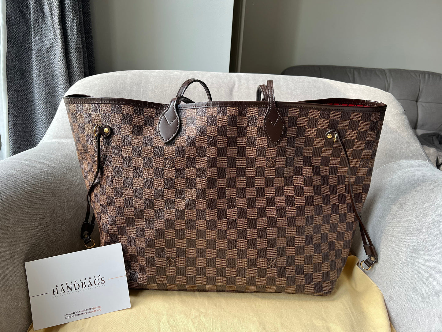 Louis Vuitton Neverfull GM Damier Ebene Cherry Interior (1,450)