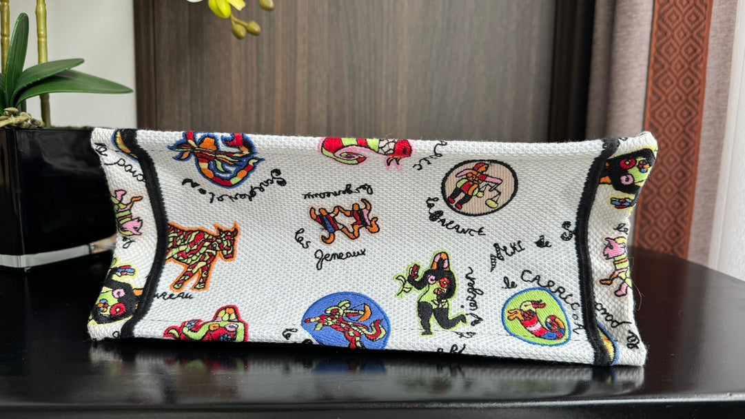 Luxury DiorSmall Book Tote 26.5cm White Multicolor Dragon Zodiac Embroidery