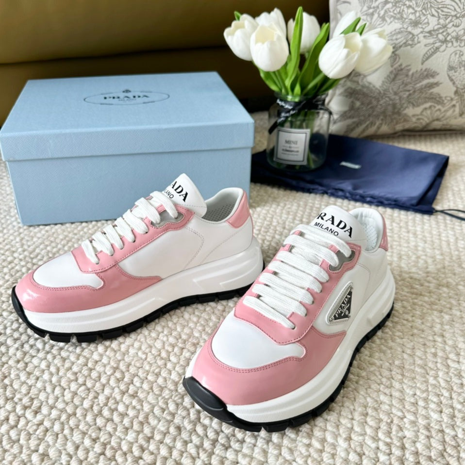 Luxury PradaTHICK SOLE SNEAKER WHITE AND PINK CALFSKIN