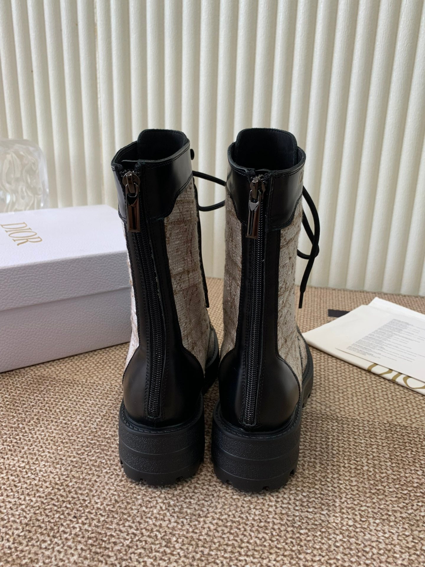 Luxury DiorD-Unit Ankle Boot In Beige Mix Black Tweed Fabric And Cowhide 113478