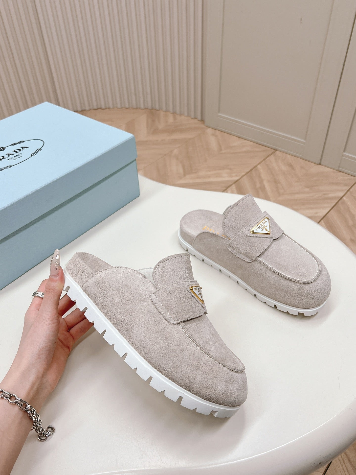 Luxury PradaMule 20mm Grey Suede Calfskin
