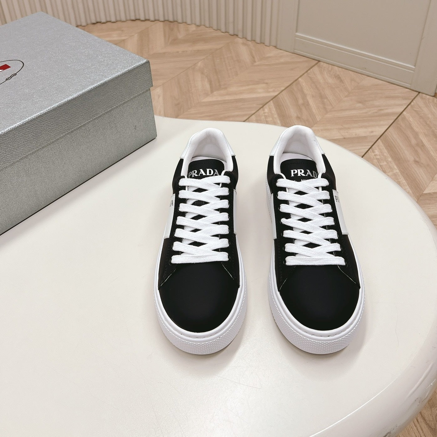 Luxury PradaLEATHER LOGO OUTLET SNEAKERS BLACK CALFSKIN