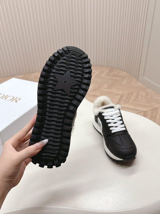 Luxury DiorC'est Luxury DiorSneaker Fleece Lining Black Lambskin