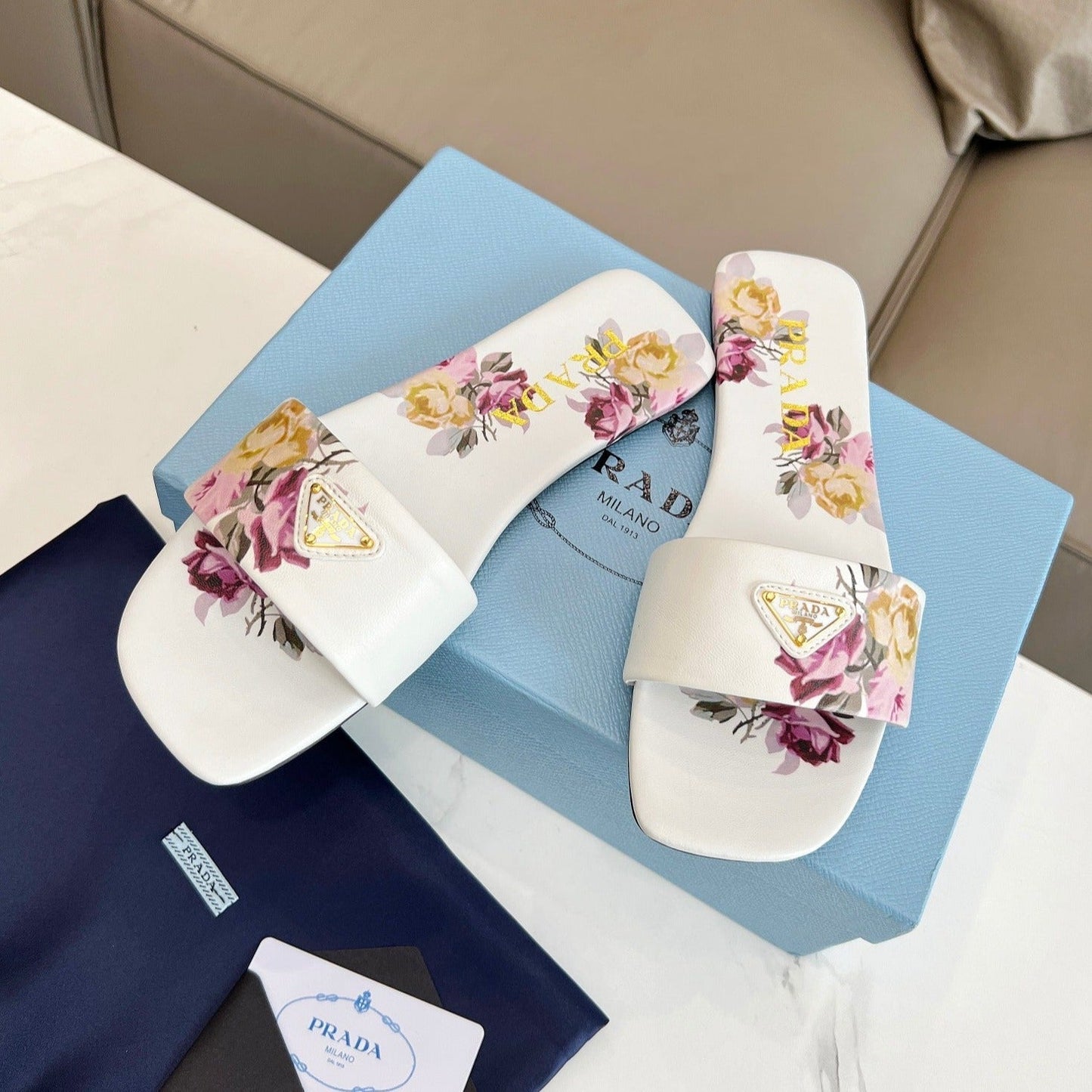 Luxury PradaPRINTED SLIDES SLIPPERS WHITE LAMBSKIN