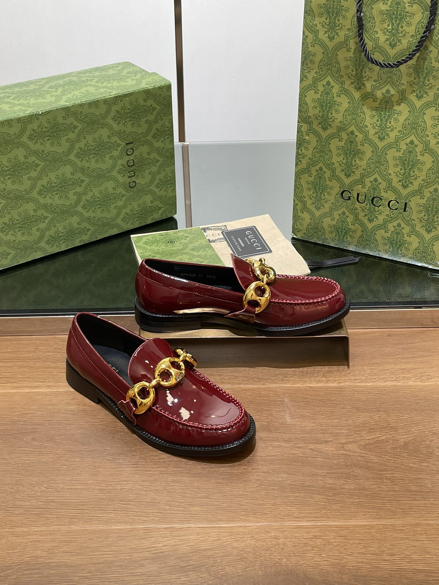 Luxury Gucci GG Marina Loafer Dark Red Patent Calfskin