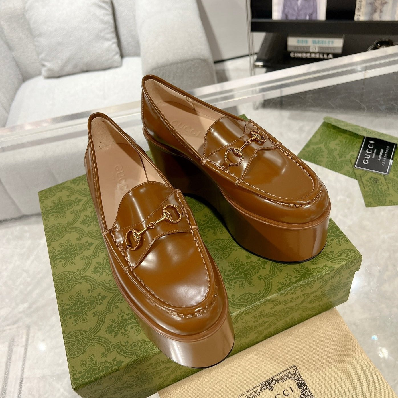 Luxury Gucci GG HORSEBIT PLATFORM LOAFER GLOSSY COPPER CALFSKIN