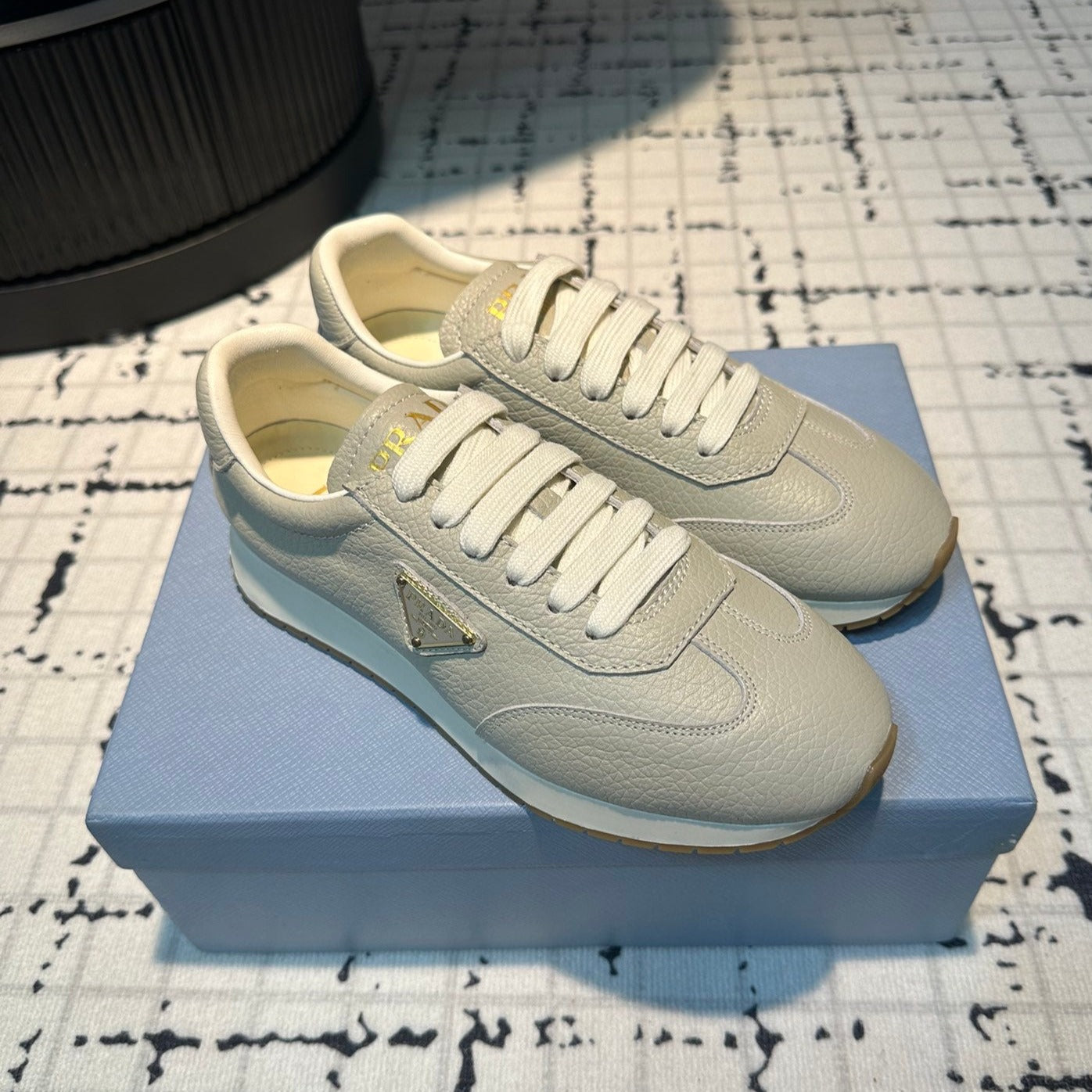 Luxury PradaTRIANGLE LOGO SNEAKERS LIGHT GRAY CALFSKIN