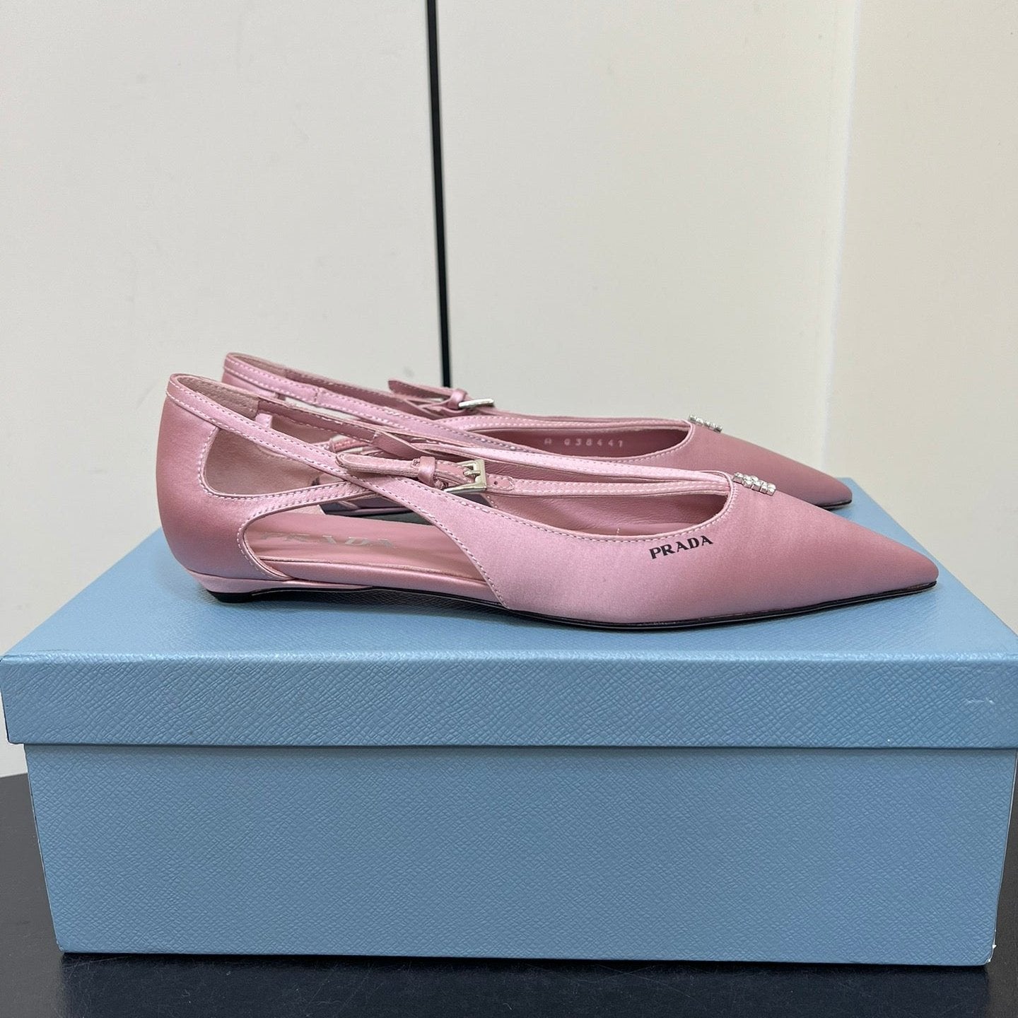 Luxury PradaCUT-OUT BALLERINA FLAT IN BABY PINK SATIN ATTACHED BEAD BUCKLE