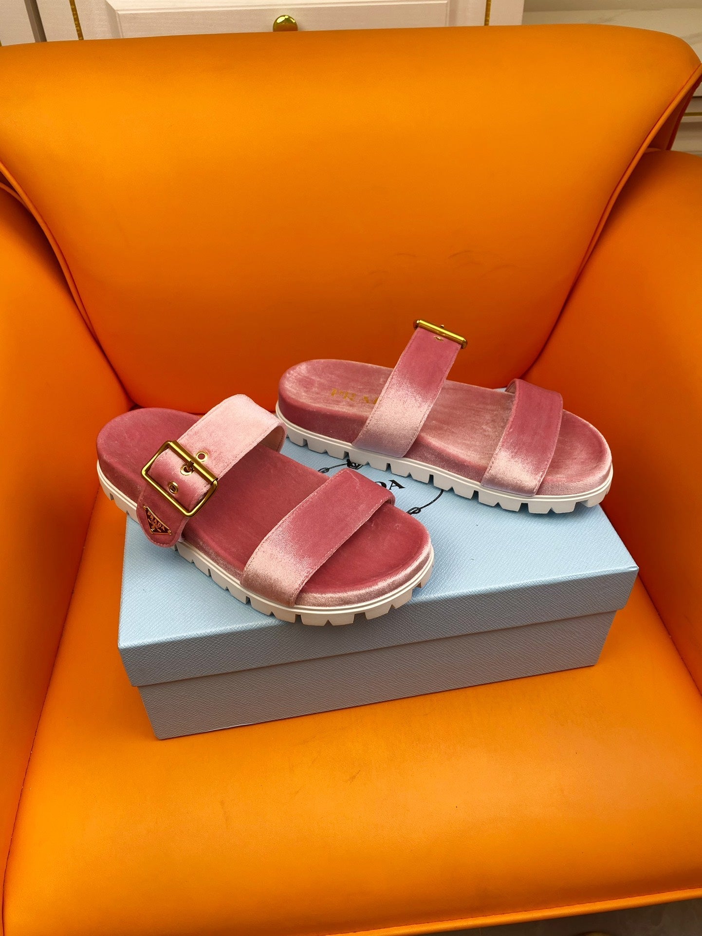 Luxury PradaSlides 10 Velvet Pink