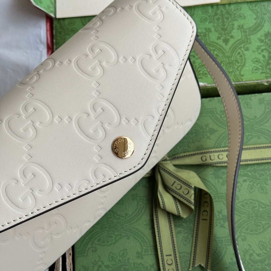 Luxury Gucci SUPER MINI SHOULDER BAG 21 IN WHITE EMBOSSED CALFSKIN