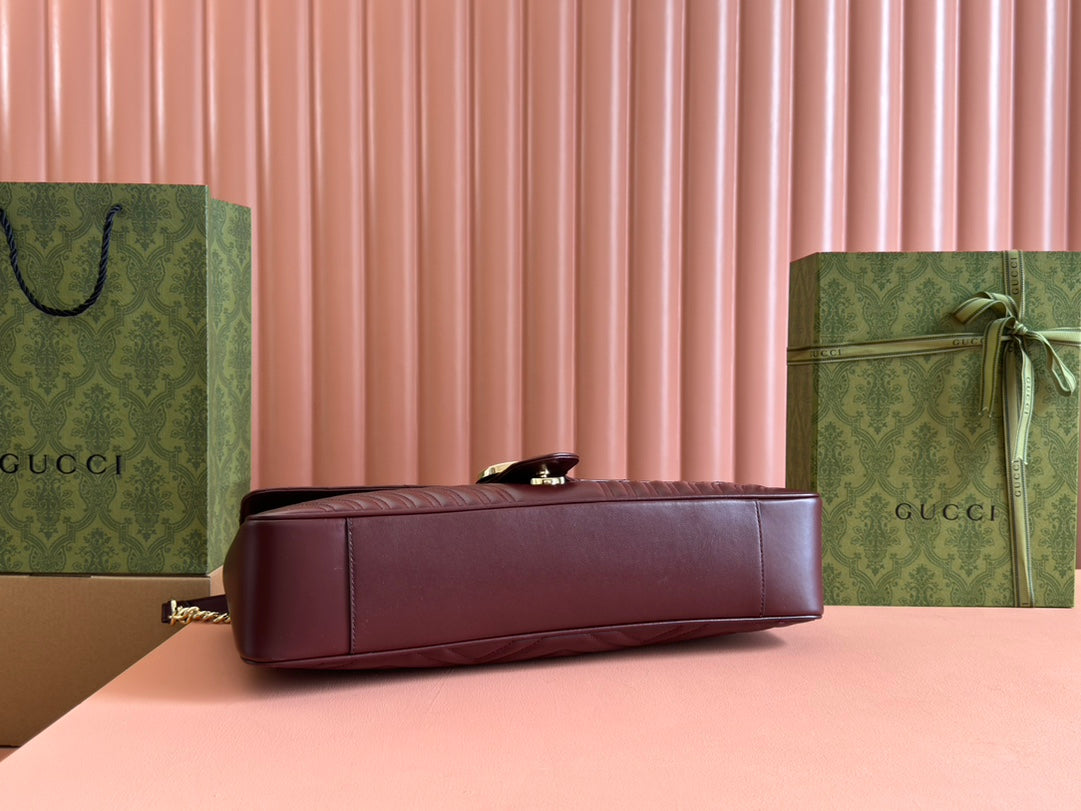 Luxury Gucci MARMONT SHOULDER BAG 40 IN WINE RED CALFSKIN GOLD CHAIN