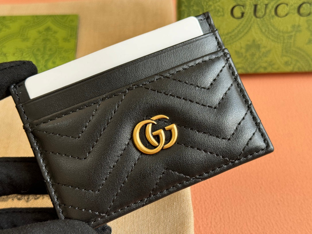 Luxury Gucci MARMONT QUILTED CARD HOLDER 10 IN BLACK CALFSKIN