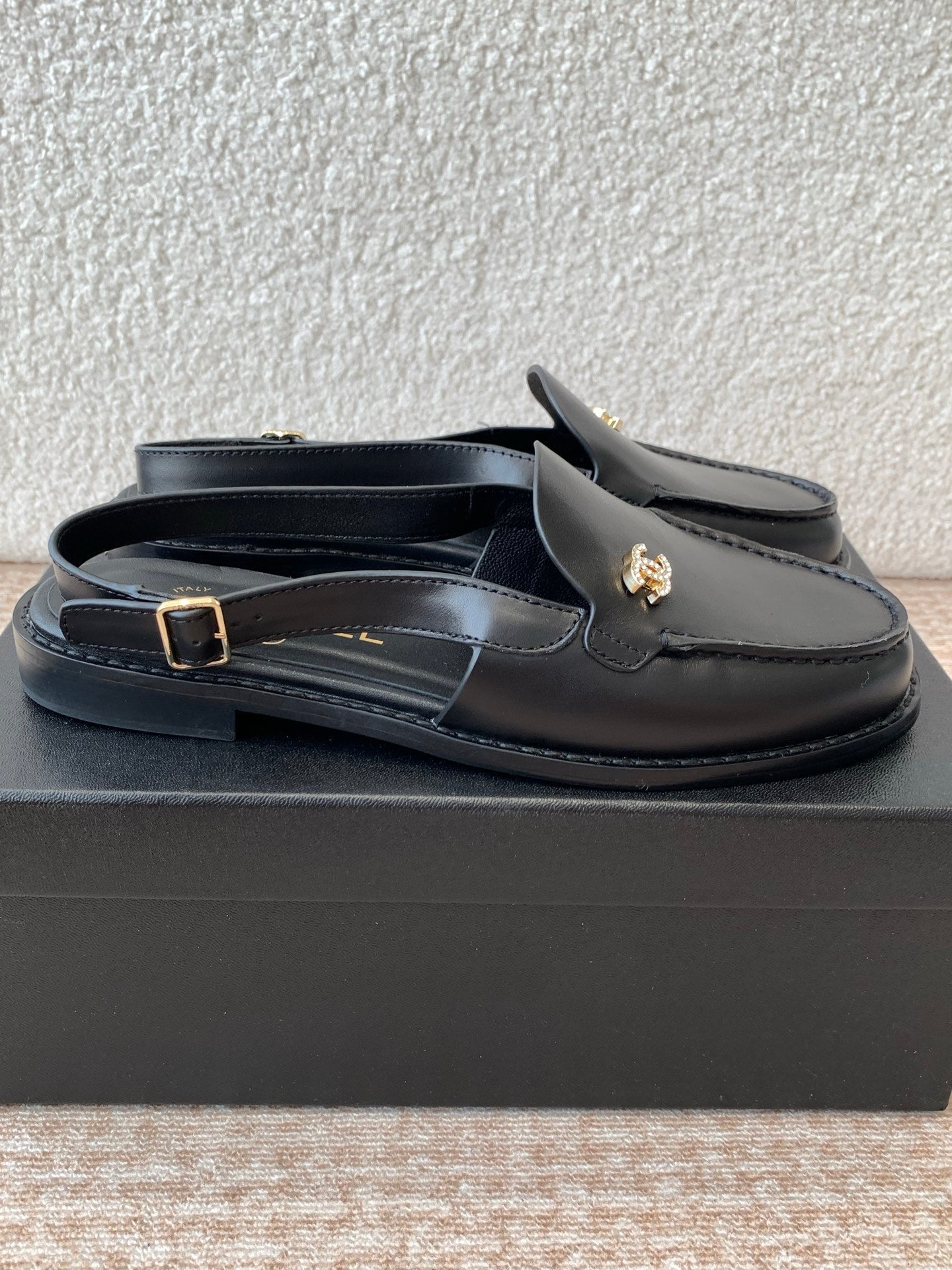 Luxury Chanel 25S Slingback Loafer Black Calfskin