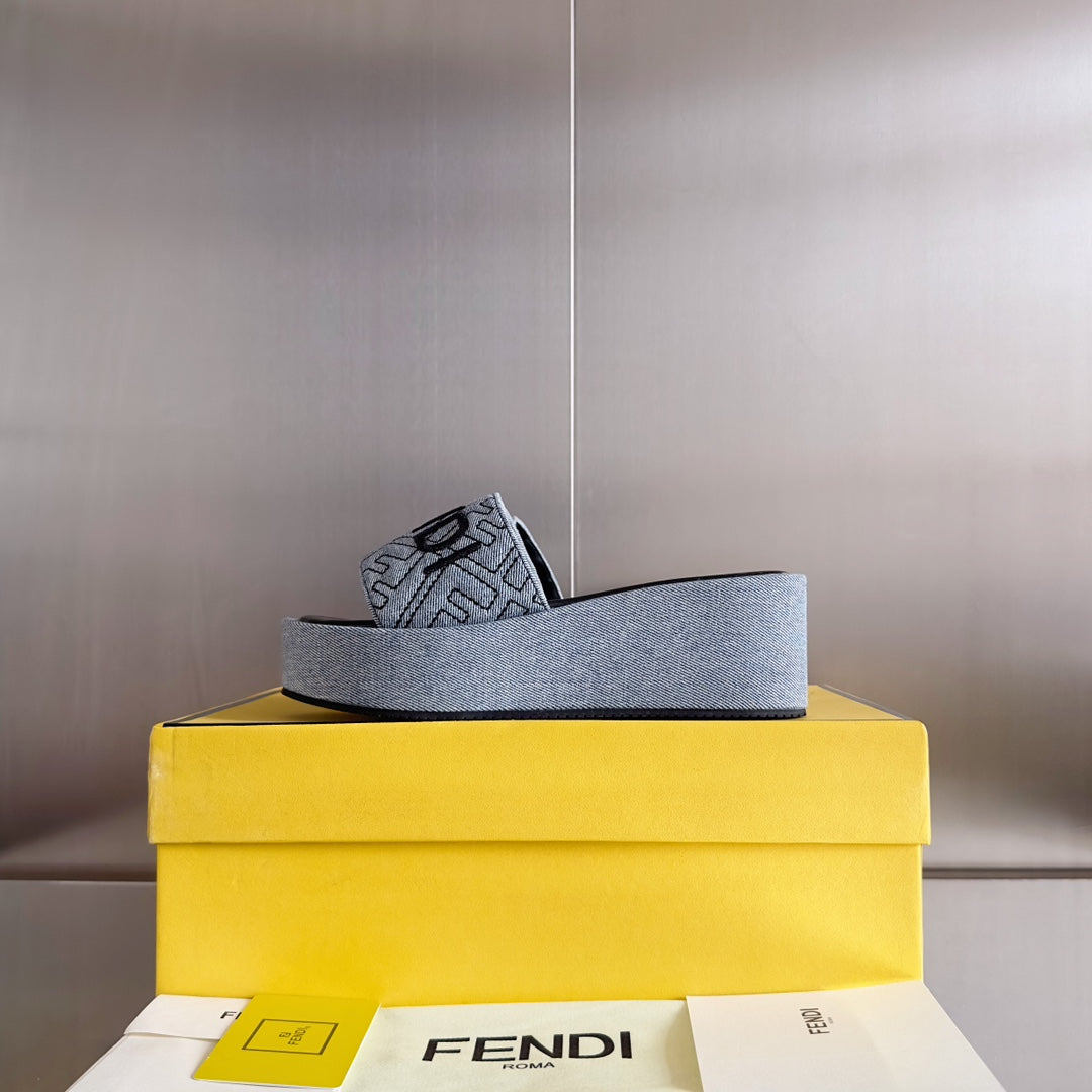 Luxury FendiFF Monogram Sunshine 65 Black Grey Fabric Slide