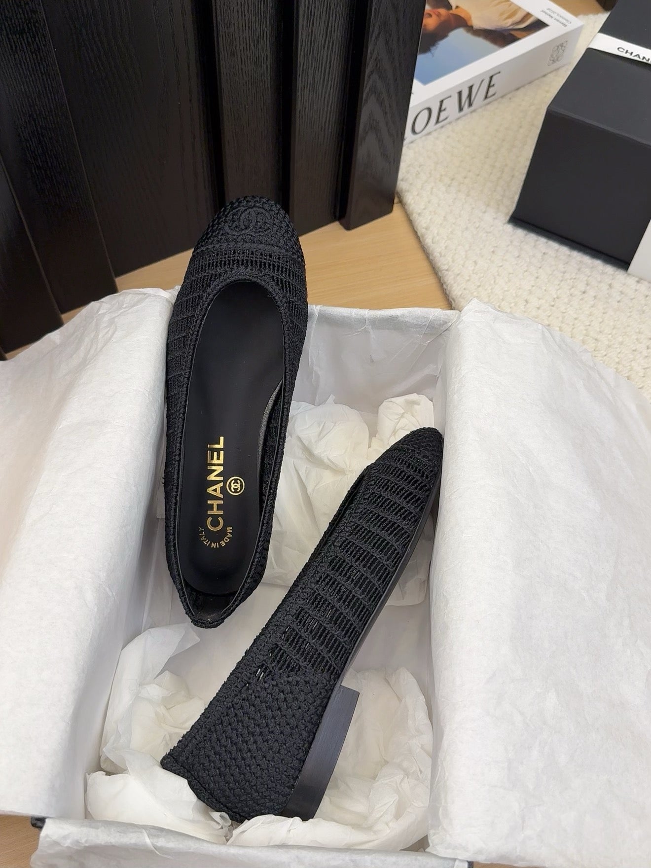 Luxury Chanel 25 Ballet Flat Black Raffia