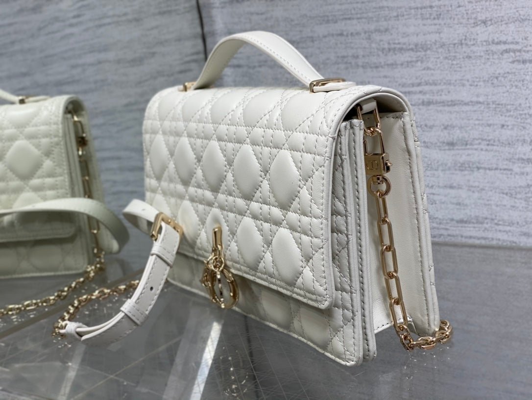 Luxury DiorMISS TOP HANDLE 24CM WHITE LAMBSKIN