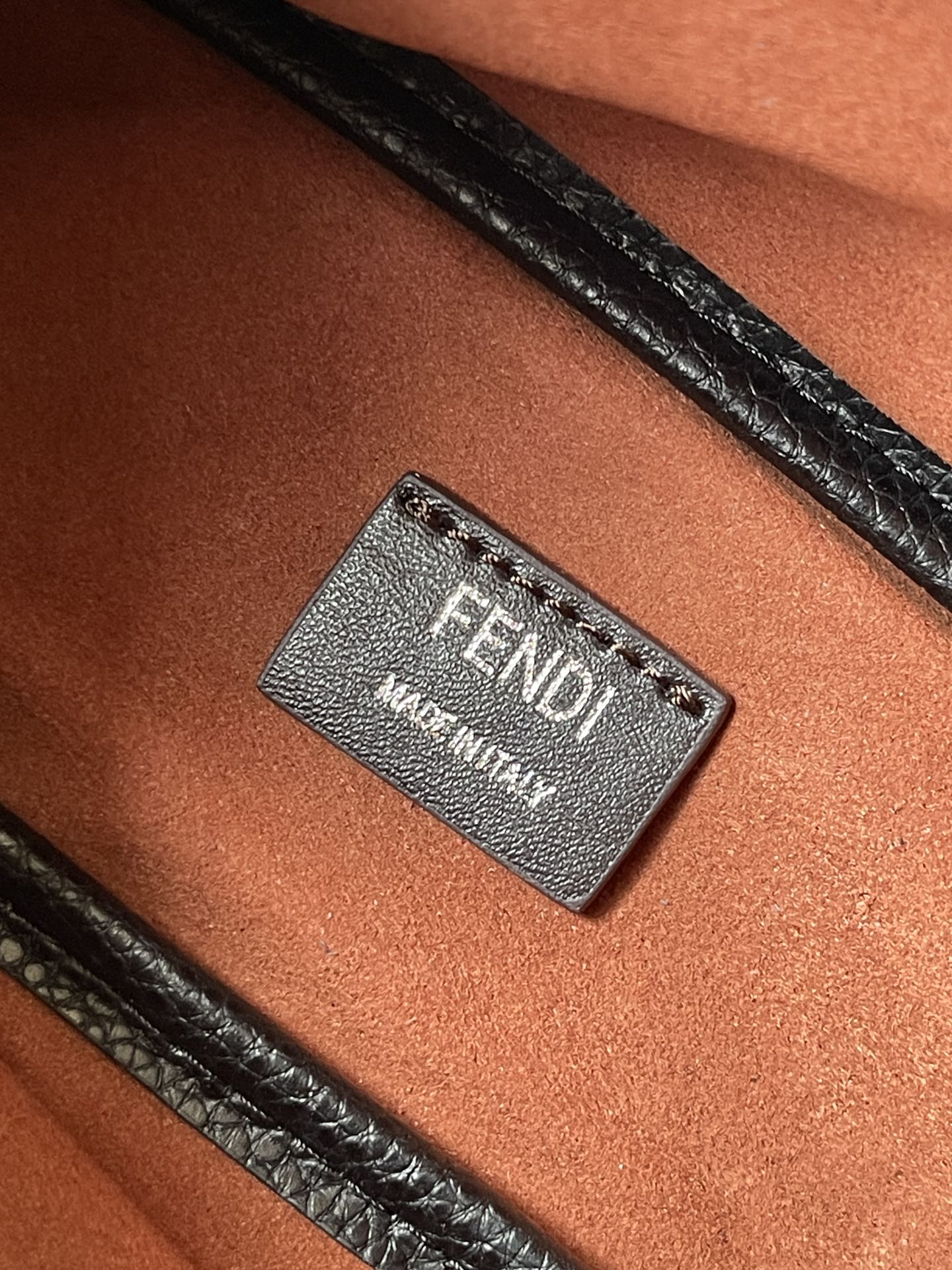 Luxury FendiSIMPLY MINI 22 IN BLACK GRAINED CALFSKIN