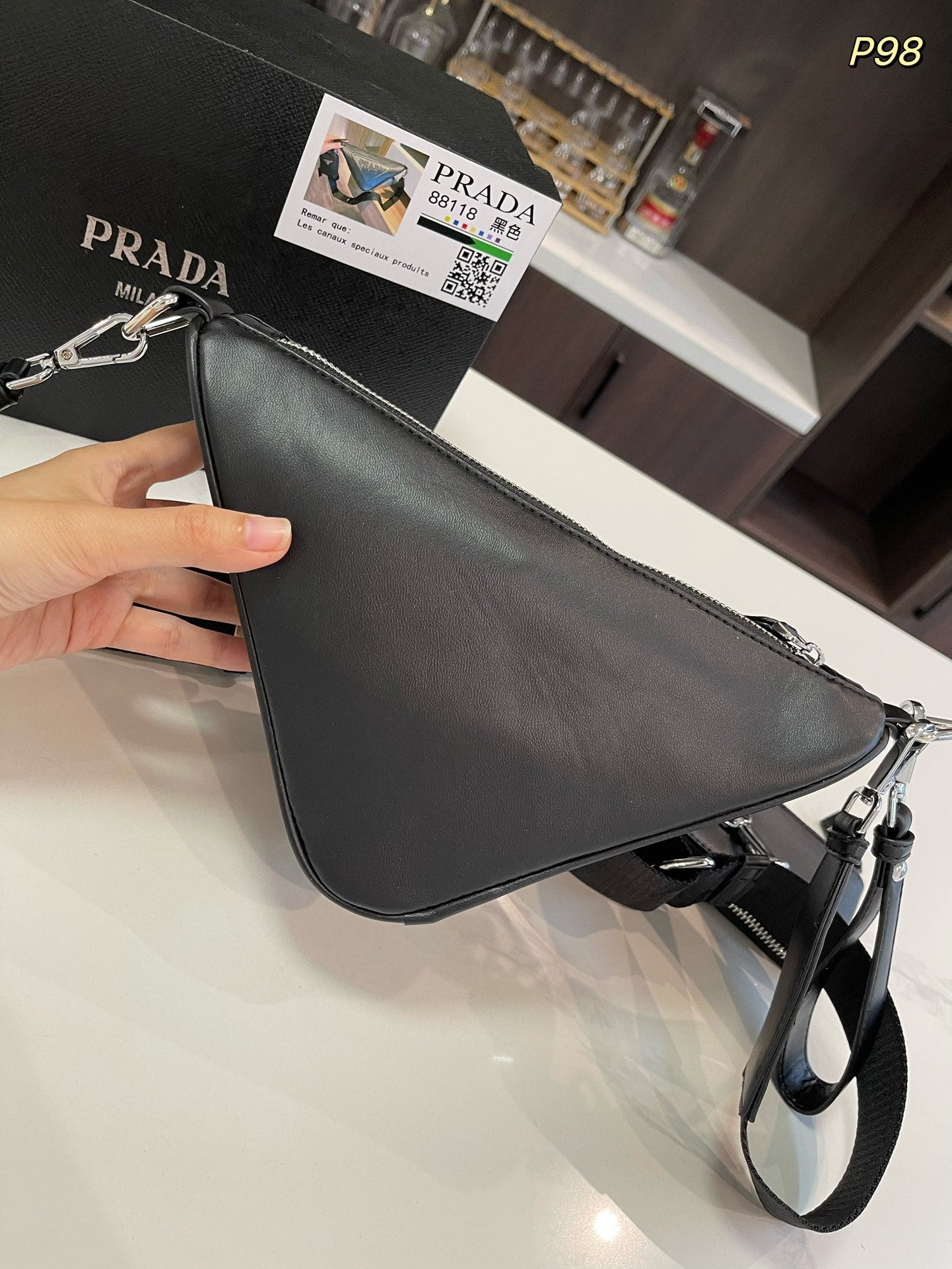 Luxury PradaTRIANGLE 27 SHOULDER BAG IN BLACK CALFSKIN WITH STRAP