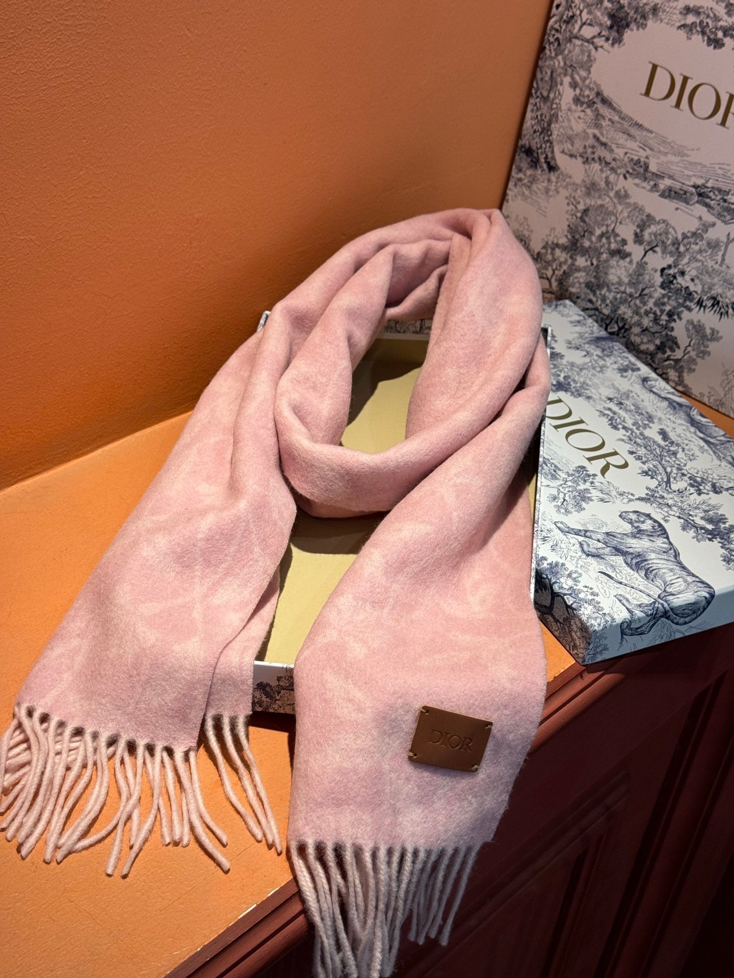 Luxury DiorSCARF 180 CM IN BABY PINK MONOGRAM CASHMERE 394643