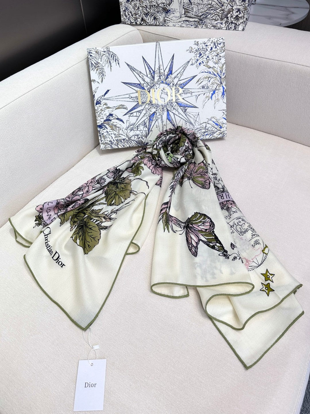 Luxury DiorSQUARE SCARF 140 CM IN COLORFUL CASHMERE AND SILK 403836