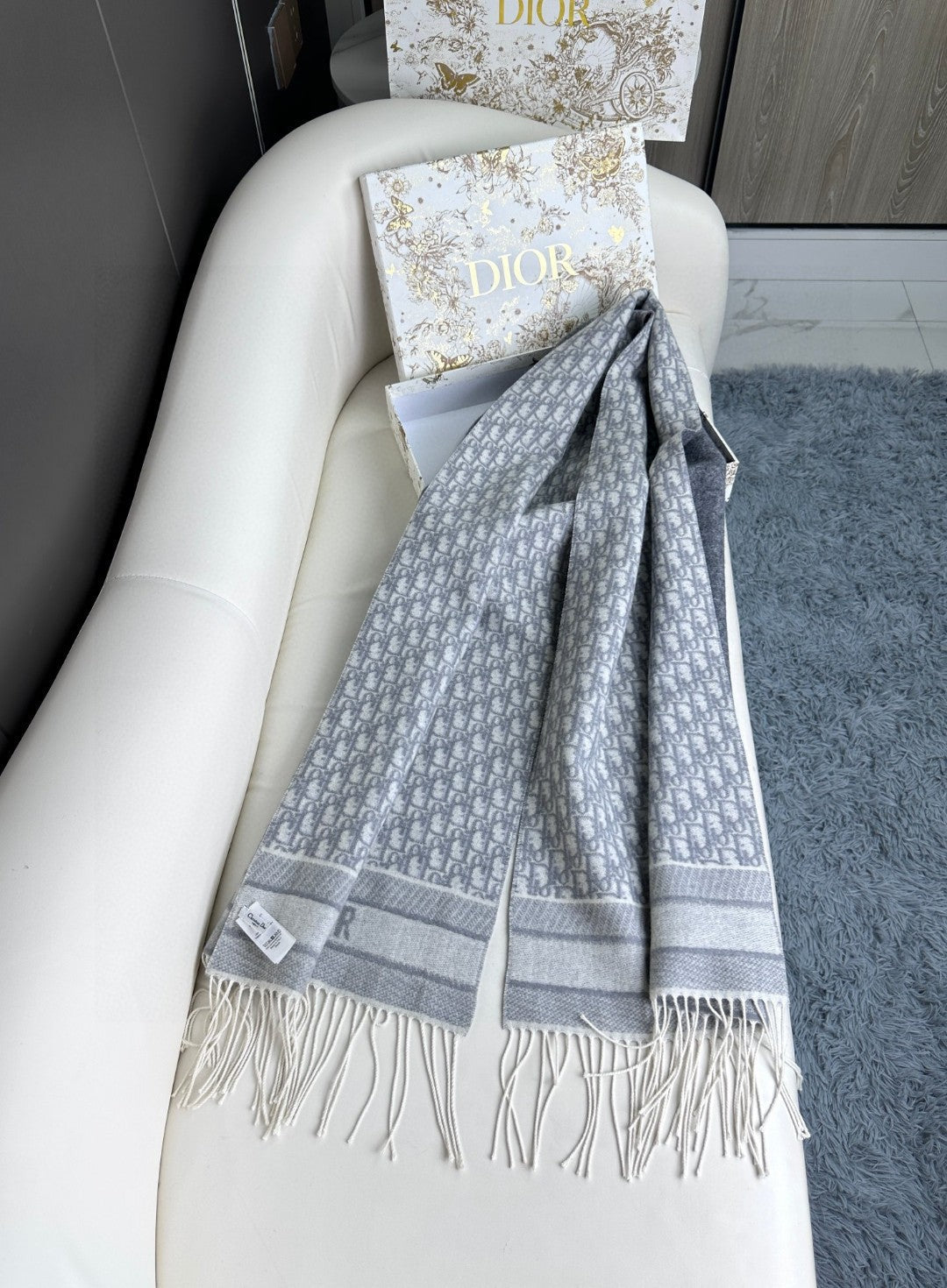 Luxury DiorSCARF IN PALE GRAY MONOGRAM CASHMERE 413720