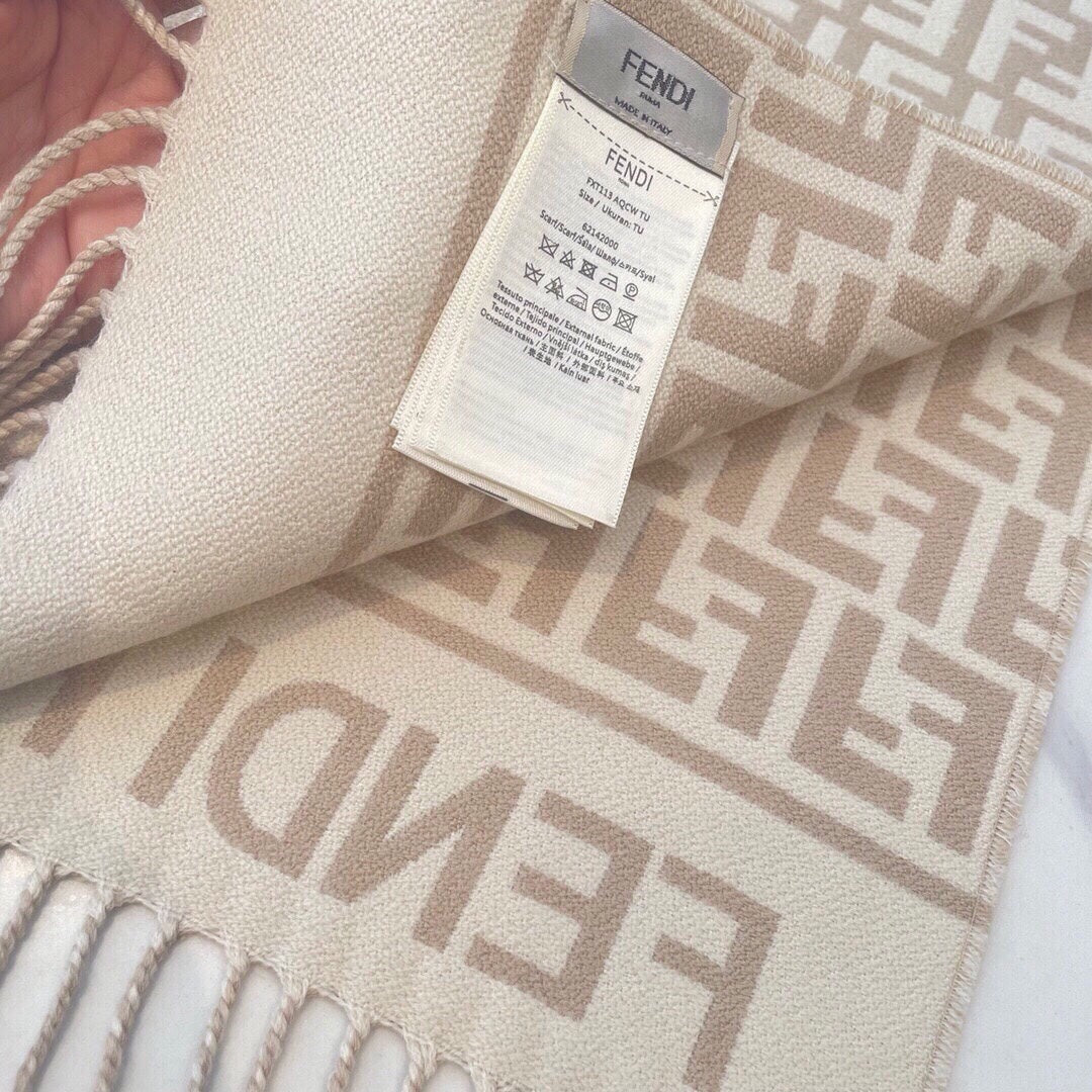 Luxury FendiROMA 190 FF SCRAF IN CAMEL BROWN MIX WHITE WOOL AND CASHMERE