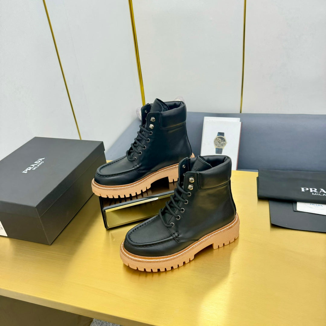Luxury PradaLACE-UP ANKLE BOOTS IN BLACK CALFSKIN