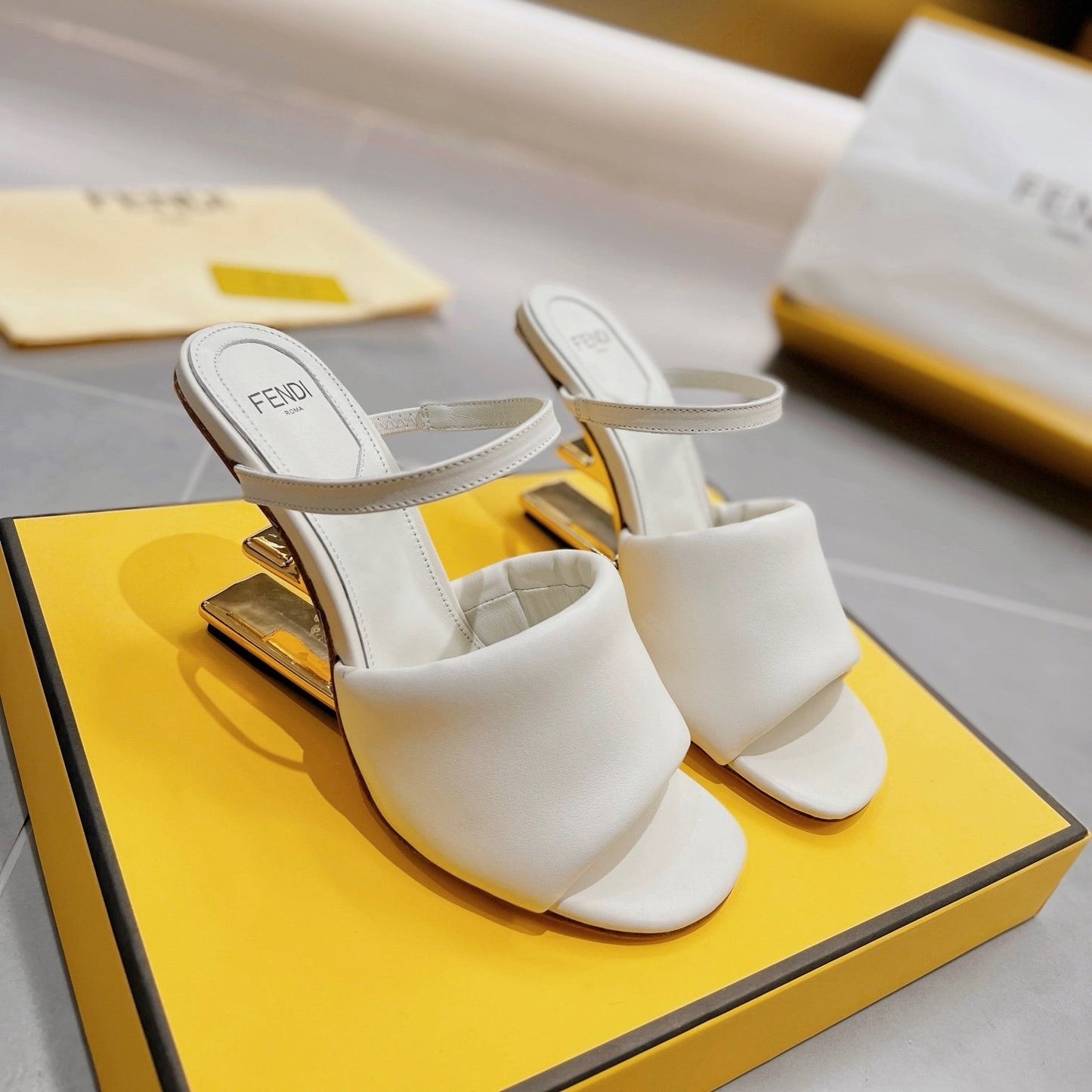 Luxury FendiLuxury FendiBAGUETTE HIGH-HEEL SANDALS 8 CM IN WHITE CALFSKIN