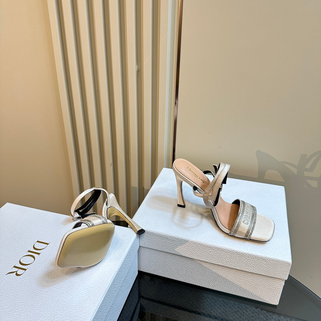 Luxury DiorDway Heeled Sandal 105mm White Grey Silk And Lambskin