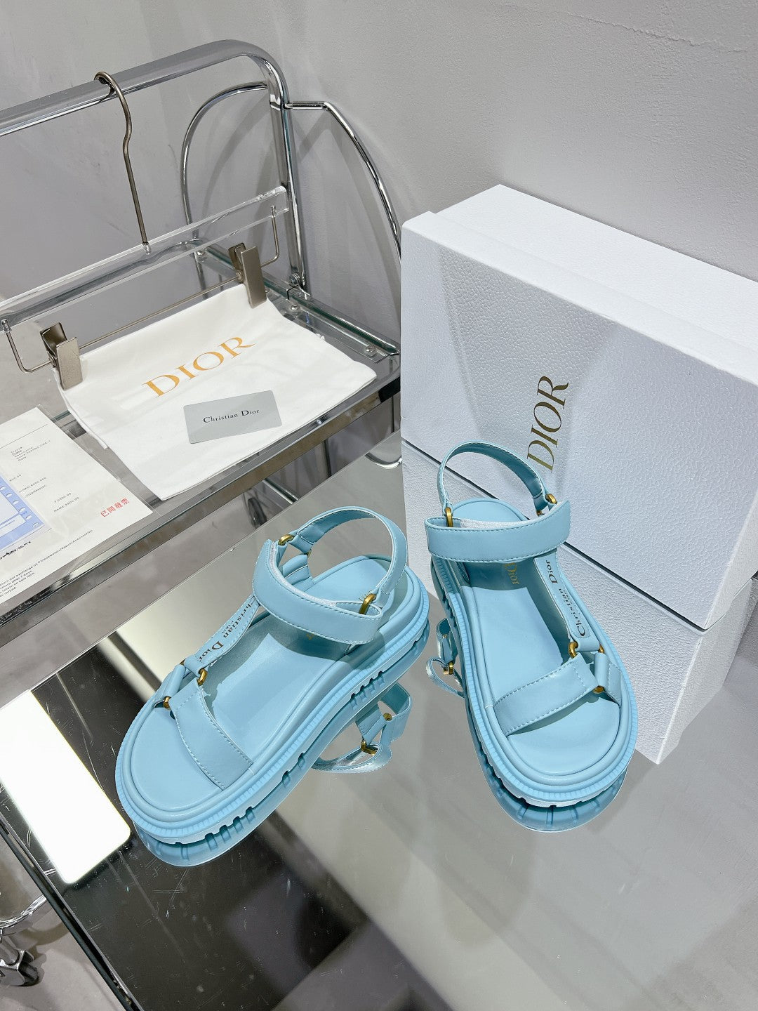 Luxury DiorD-Wave Sandal In Could Blue Cowhide 100749