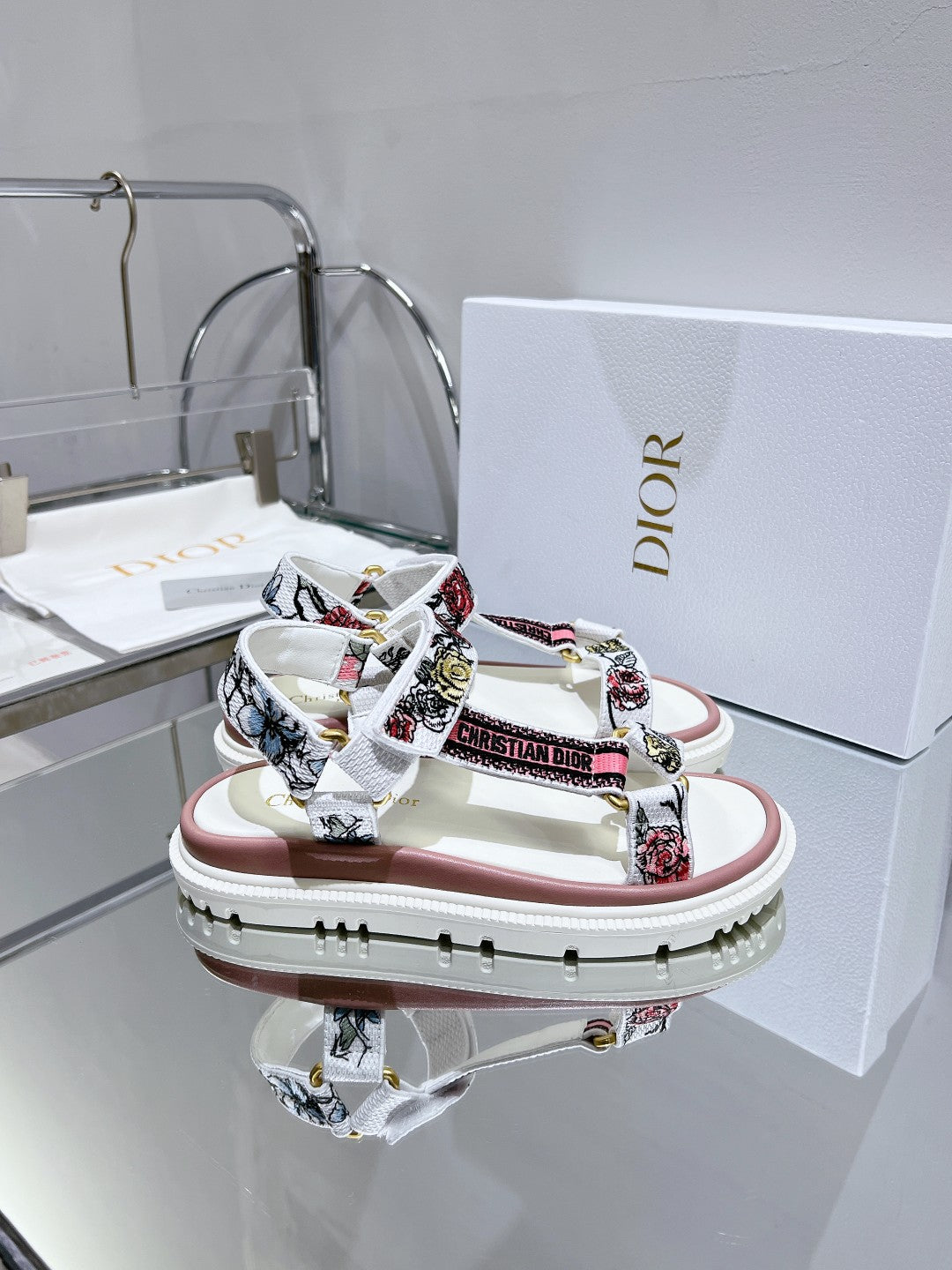 Luxury DiorD-Wave Sandal In Colorful Mix White Cowhide 100759
