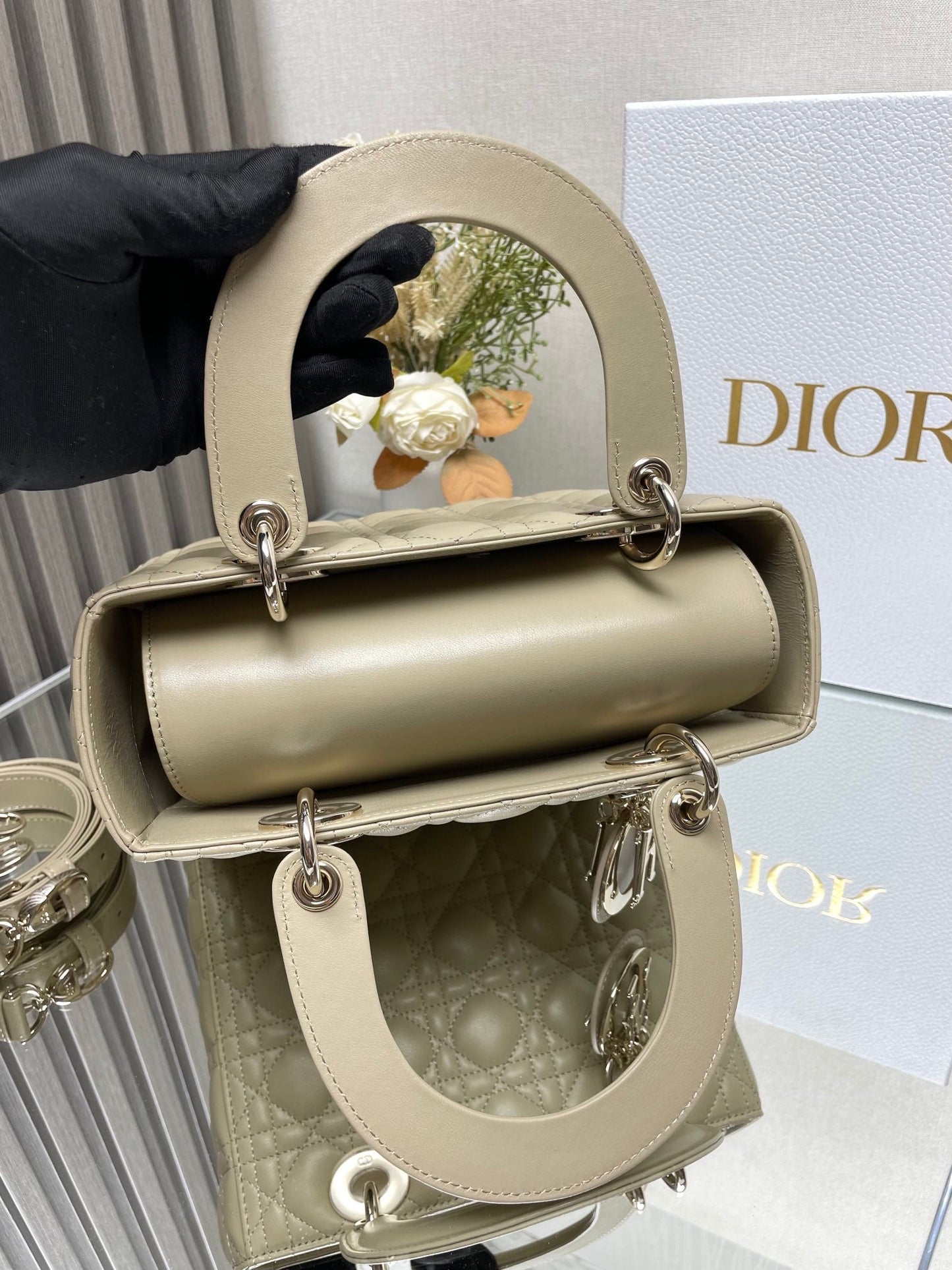 Luxury Diormedium lady 24 mesquite lambskin silver hardware