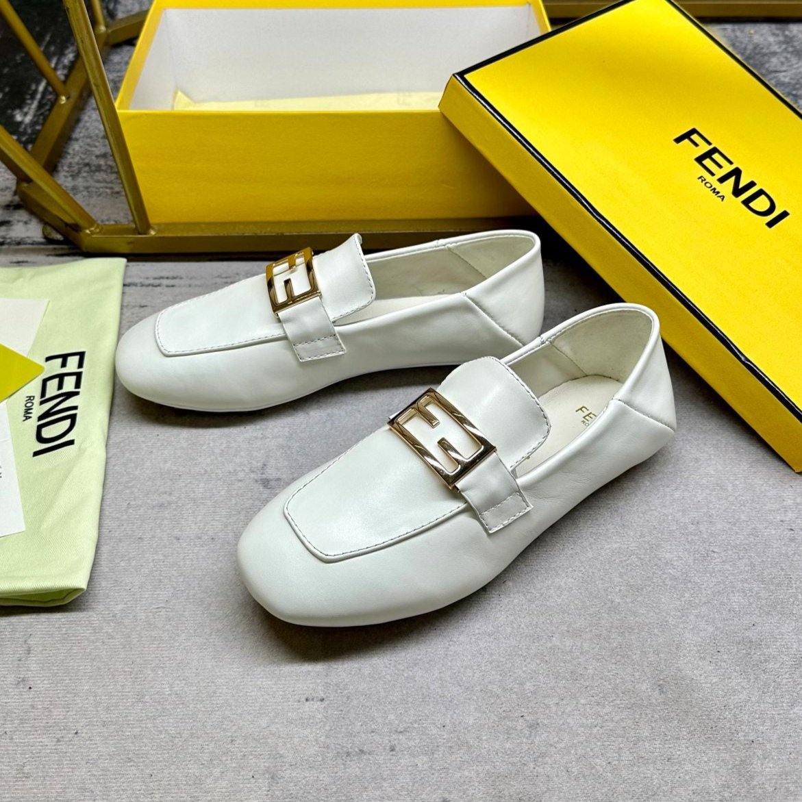 Luxury FendiLuxury FendiLOAFERS IN WHITE LAMBSKIN GOLD BUCKLE