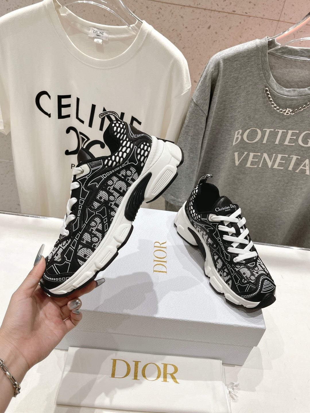 Luxury DiorVibe Sneaker Black Polyester Mesh Fabric And Cowhide