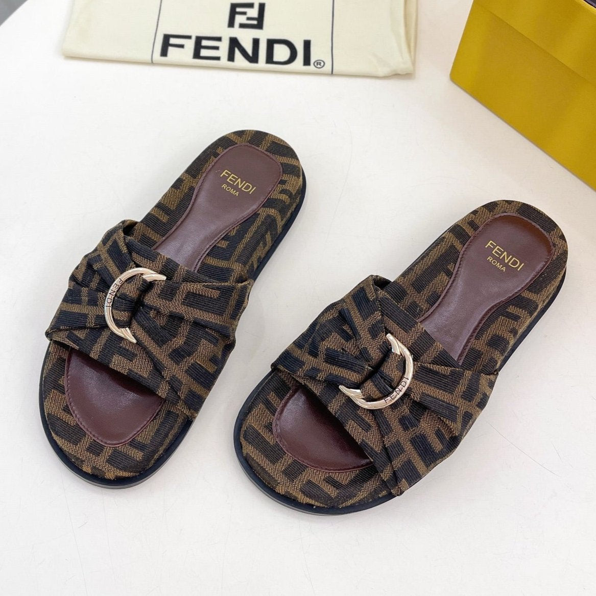 Luxury FendiLuxury FendiFLAT SLIPPER IN CHOCOLATE BROWN MONOGRAM JACQUARD FABRIC WITH GOLD HARDWARE