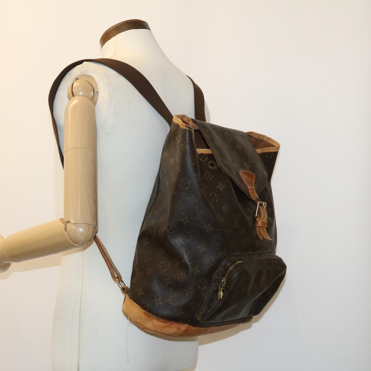 LOUIS VUITTON Monogram Montsouris GM Backpack M51135 LV jk1848