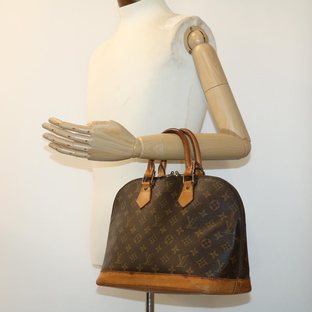 LOUIS VUITTON Monogram Alma Hand Bag M51130 LV jk2393