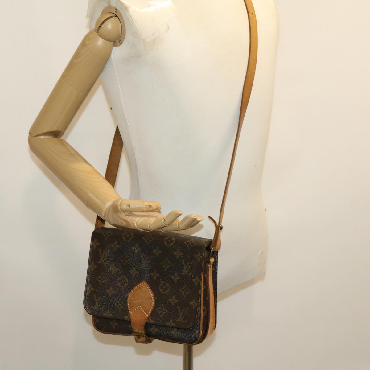 LOUIS VUITTON Monogram Cartouchiere MM Shoulder Bag M51253 LV jk2434