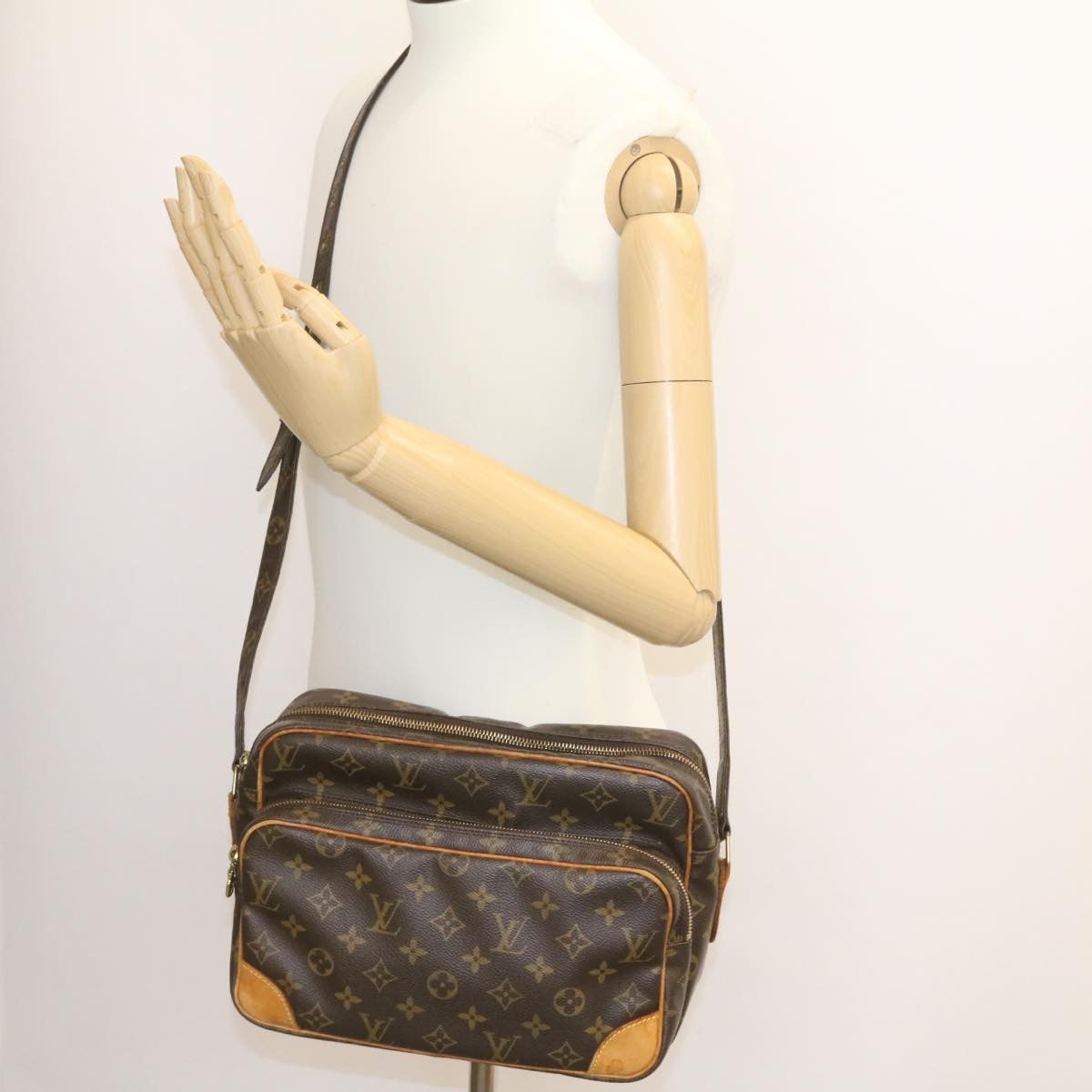 LOUIS VUITTON Monogram Nile Shoulder Bag M45244 LV jk581