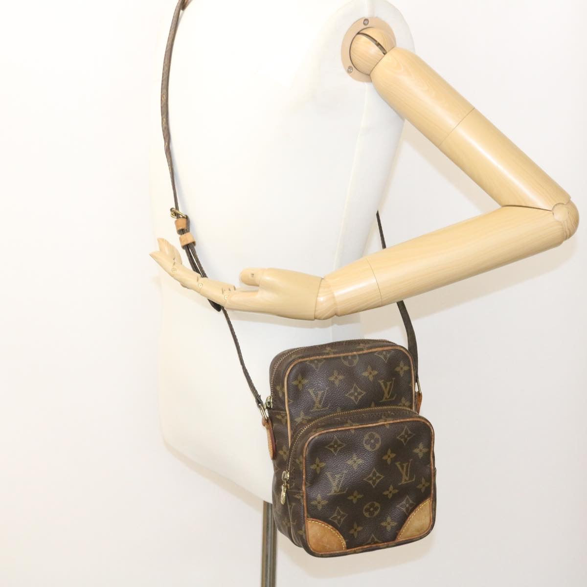 LOUIS VUITTON Monogram Amazon Shoulder Bag M45236 LV jk854