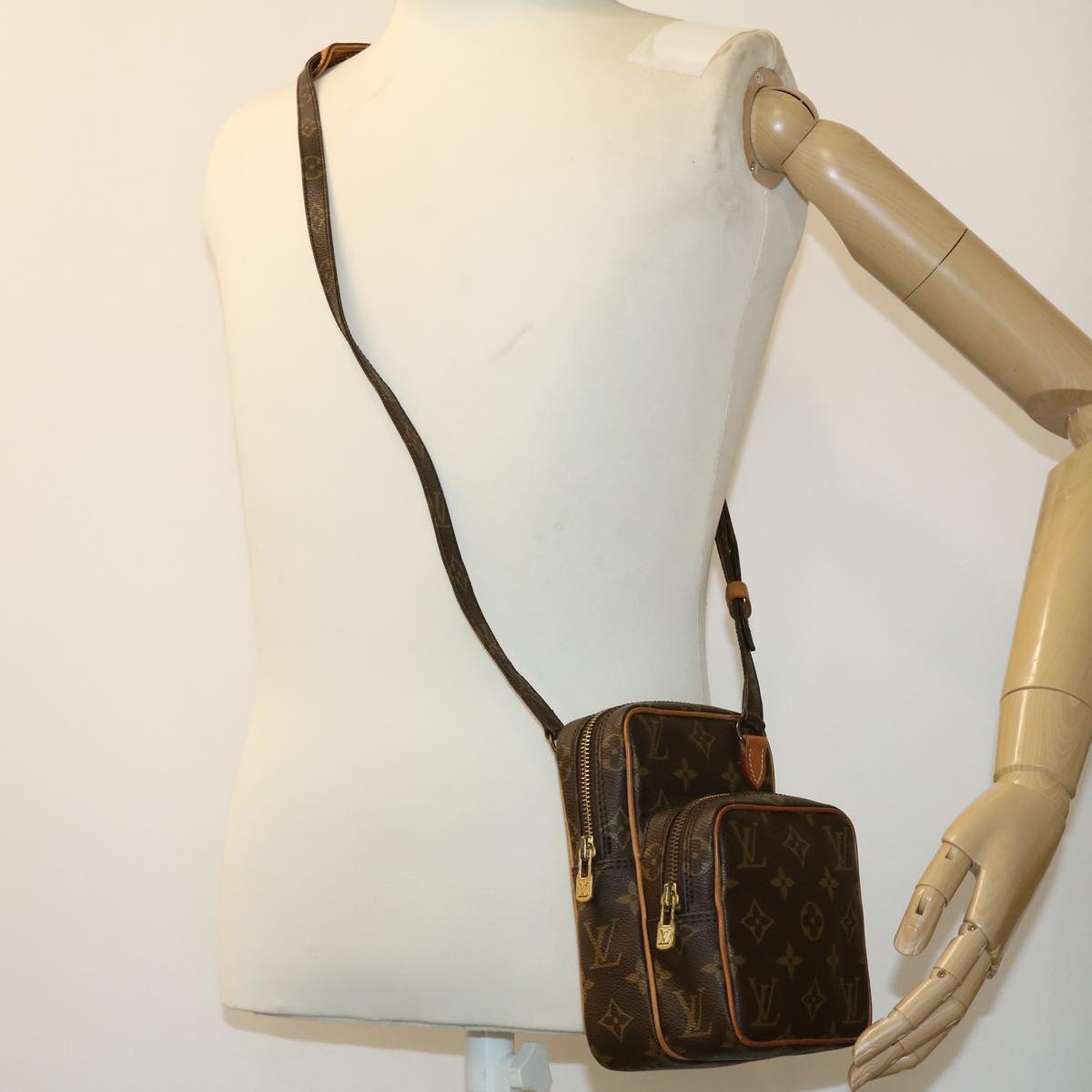 LOUIS VUITTON Monogram Mini Amazon Shoulder Bag M45238 LV ki2101