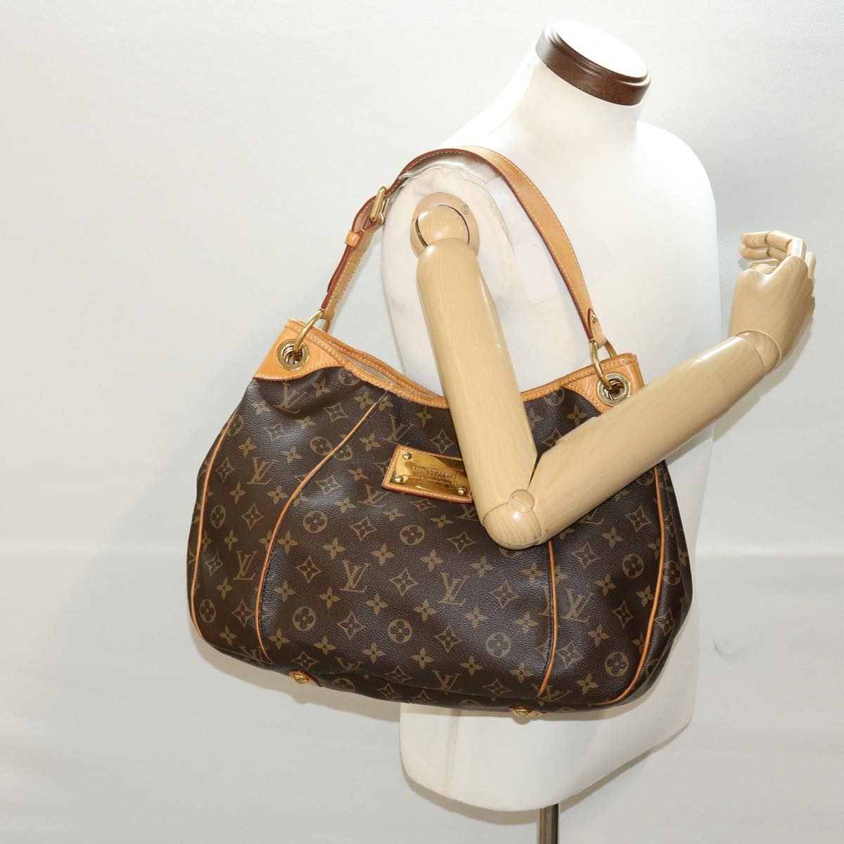 LOUIS VUITTON Monogram Galliera PM Shoulder Bag M56382 LV ki3029