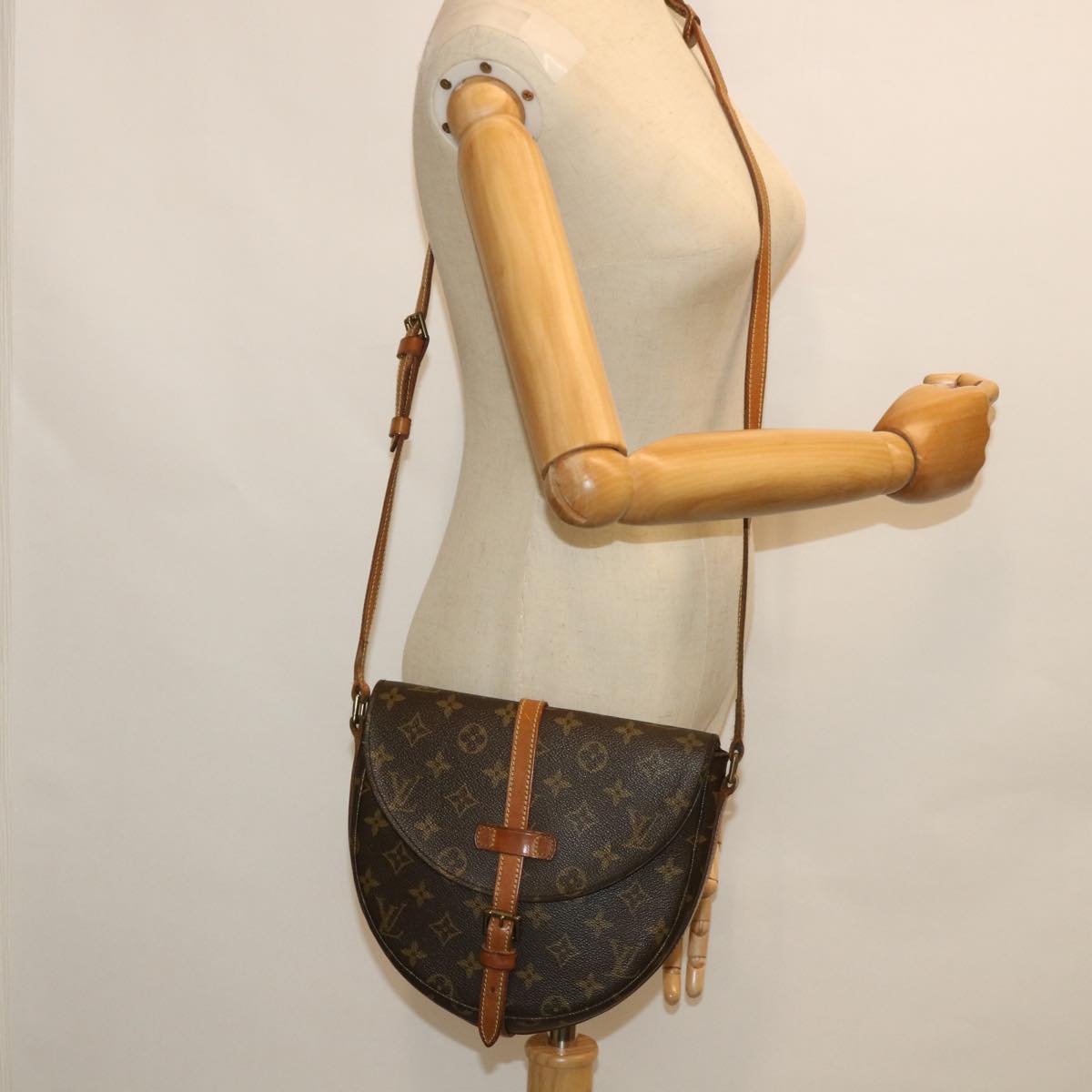LOUIS VUITTON Monogram Chantilly MM Shoulder Bag M51233 LV ki3404