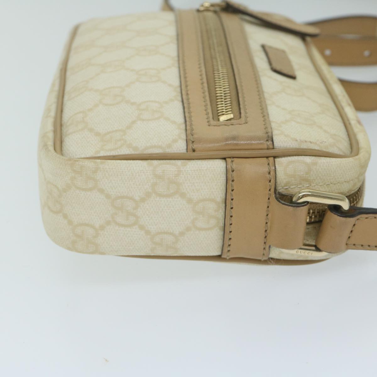 GUCCI GG Supreme Shoulder Bag White 201447 ki3993