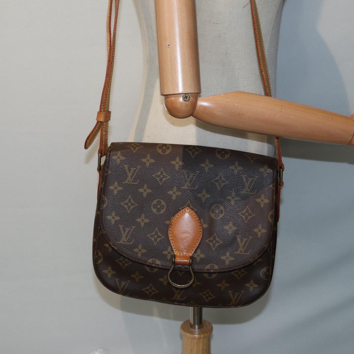 LOUIS VUITTON Monogram Saint Cloud GM Shoulder Bag M51242 LV ki4914